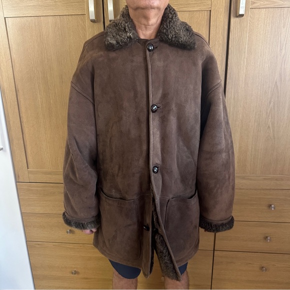 Owen Barry Men’s Brown Shearling Coat Made in Great Britain - Picture 16 of 16